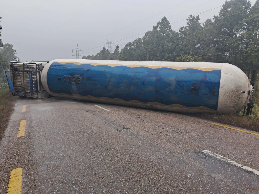 पूर्वपश्चिम महेन्द्र राजमार्ग अवरुद्ध